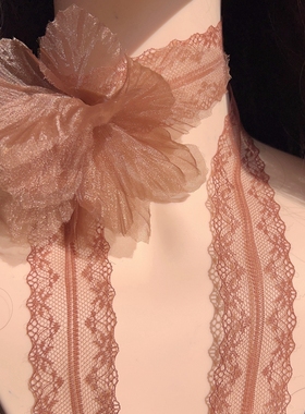 小众设计法式复古优雅气质咖色大花朵蕾丝绑带项圈颈带高级感项链