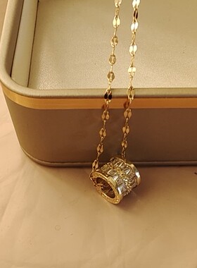 时尚镶钻转运珠OGLoc钛钢