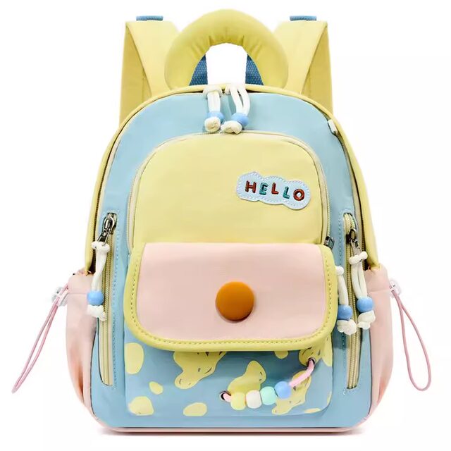 Cute contrasting color kindergarten children's backpack