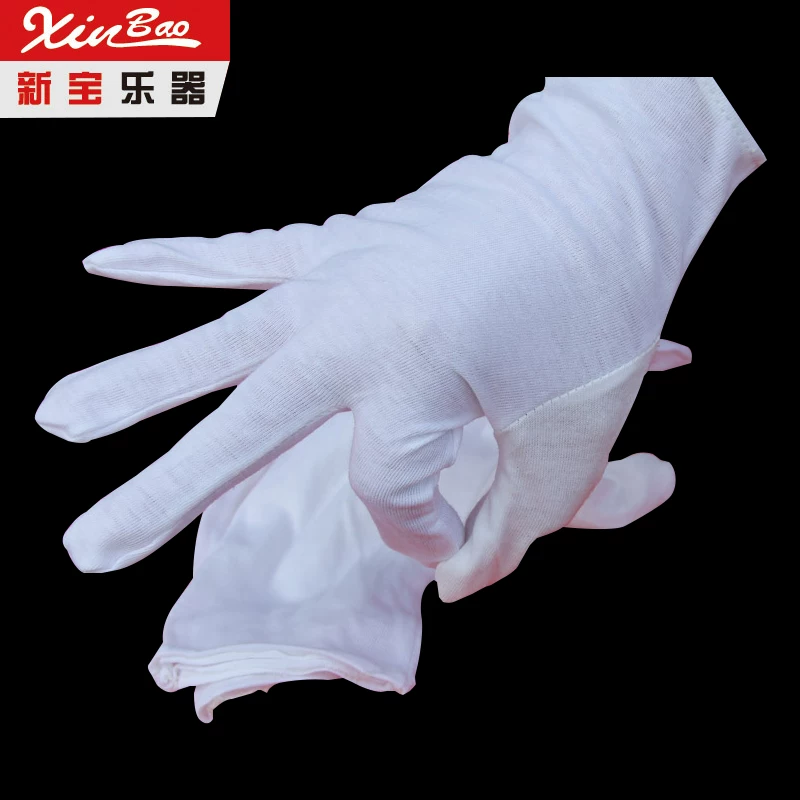 新宝 White gloves, copper accessories