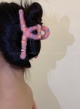 毛线抓夹~毛绒绒简约后脑勺盘发鲨鱼夹ins风韩系秋冬新款发夹女A