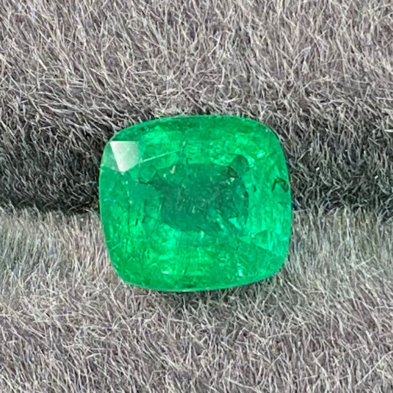 Natural emerald loose stone vivid green gemstone