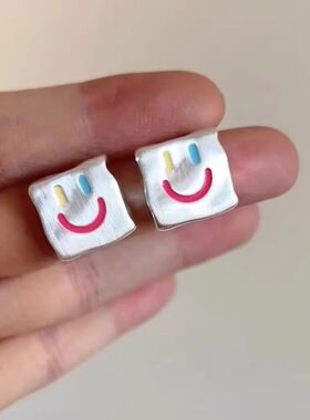 笑脸耳钉女小众设计感甜