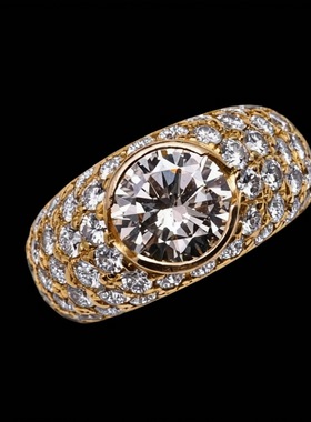 18K金钻石戒指 经典款式 高品质主钻2.5克拉 配钻3克拉高端珠宝