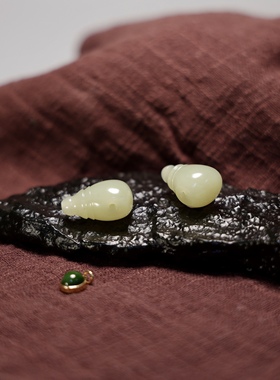 秋会长的和田玉三通黄玉戈壁料