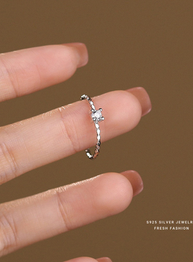 s925银波光粼粼锆石纯银戒指