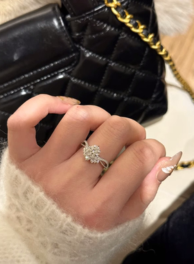 爆闪加冕皇冠v型鸽子蛋戒指女轻奢高级感仿真钻石莫桑钻结婚指环