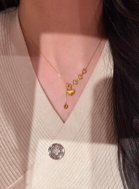 复古金色拉丝镂空爱心流苏项链女2026新款轻奢小众高级简约锁骨链