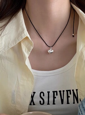 银爱心黑绳项链轻奢小众设计高级