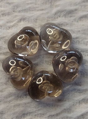 天然水晶茶晶原石打磨雕刻件心形内雕玫瑰半孔