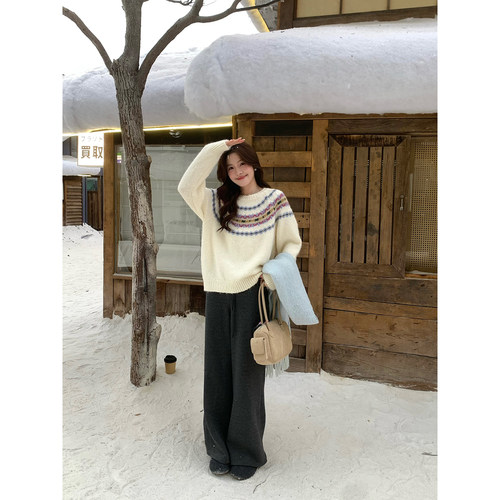 Even一雯【圣诞胶片】韩系高智感复古温柔圣诞氛围感圆领针织毛衣 - 图1