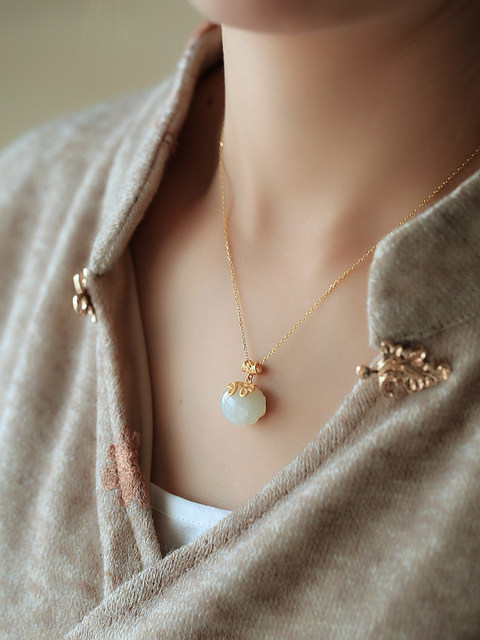 Jade koi sterling silver gold inlaid jade double-kissed fish necklace for women