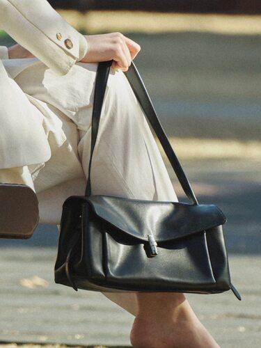 韩国正品 Lememe 26新款 Sca Grand Amelie牛皮包翻盖锁扣单肩包 - 图1