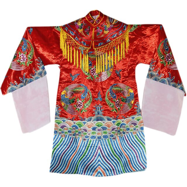 Noble Concubine Mu Guiying in Henan Opera is in command with phoenix crown, Xiapei and python robe