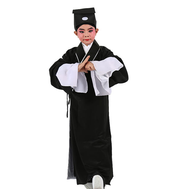 Excerpts of costumes for opera stage performances