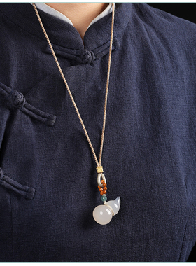 淡雅新中式白玛瑙小葫芦吊坠项链
