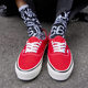 Vans Official ເກີບຜ້າໃບຂອງຜູ້ຊາຍແລະແມ່ຍິງປີໃຫມ່ສີແດງ