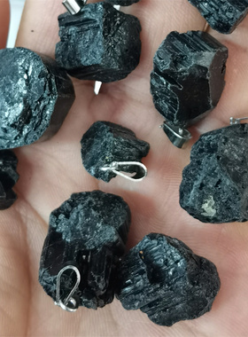 1号店天然黑碧玺吊坠不规则