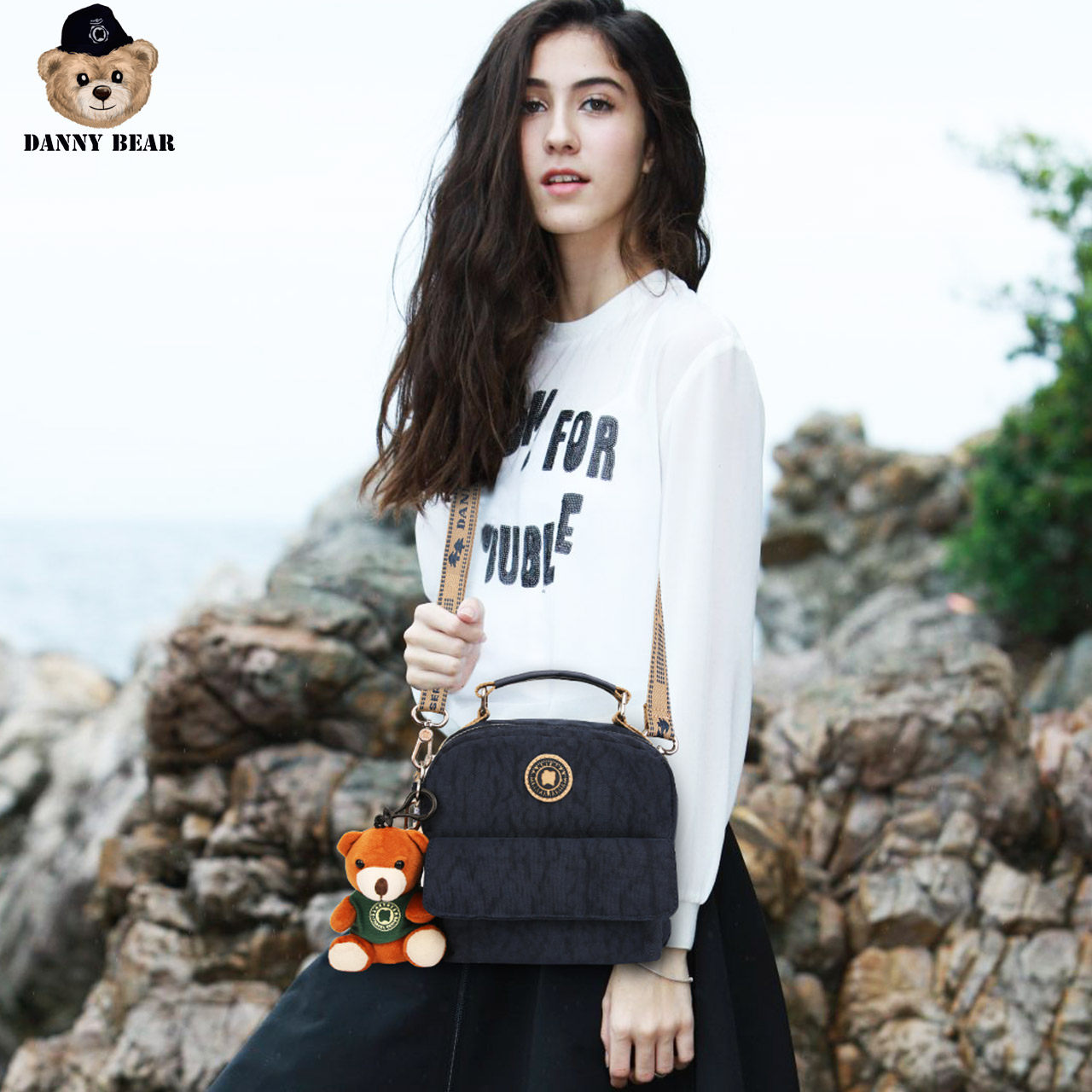  丹尼熊箱包女士包袋