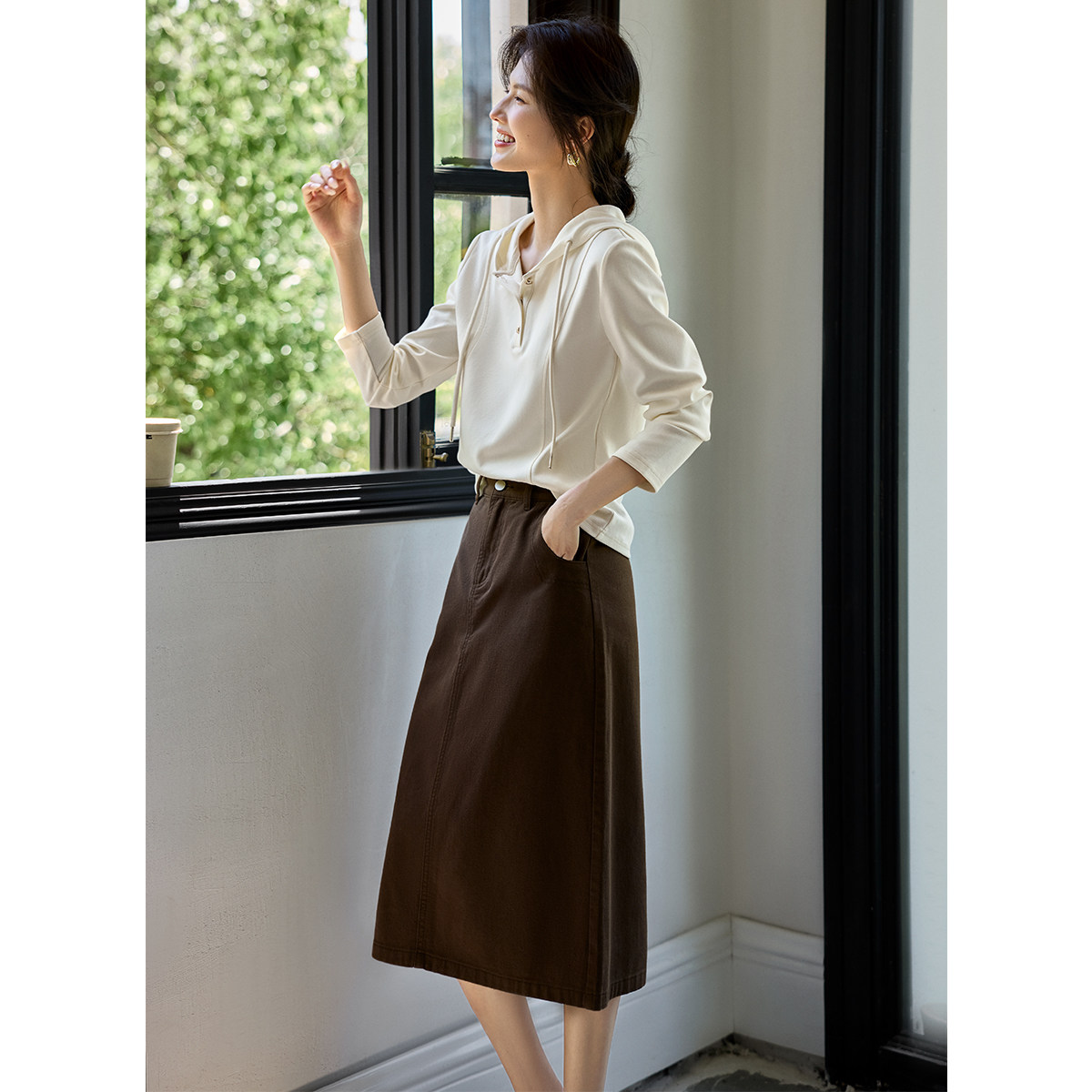 XWI欣未抽绳连帽百搭T恤女2025春季新款今年流行正肩显瘦外穿上衣,淘宝优惠券,粉丝福利购,淘宝优惠卷