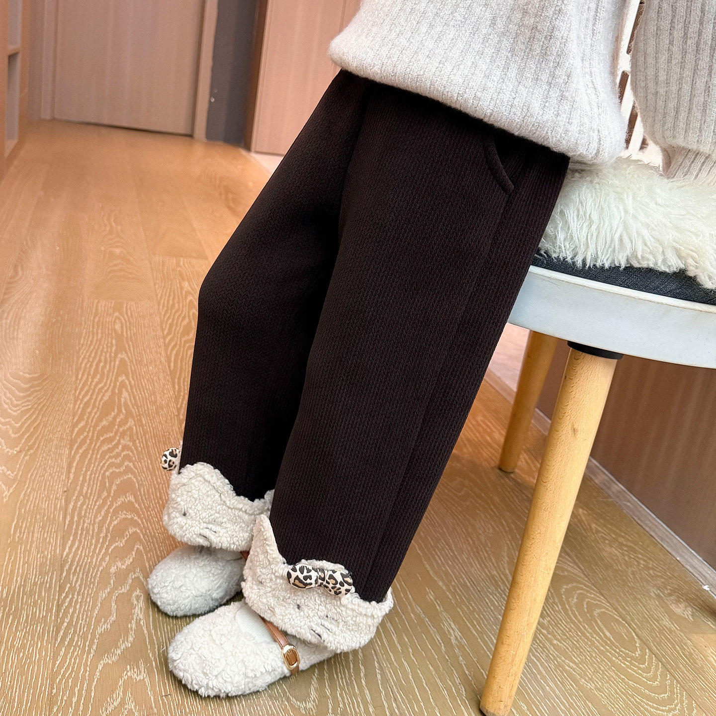 女童直筒裤子秋冬季2025新款儿童加绒猫耳女宝宝一体绒加厚阔腿裤,淘宝优惠券,粉丝福利购,淘宝优惠卷