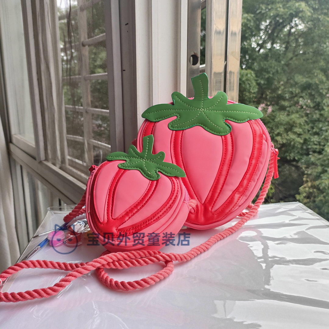 Z家新款儿童草莓斜挎包时尚宝宝迷你小包包出游女童零钱包手机包,淘宝优惠券,粉丝福利购,淘宝优惠卷