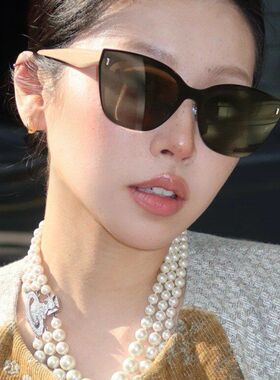 8005全镜面设计猫眼墨镜女2025