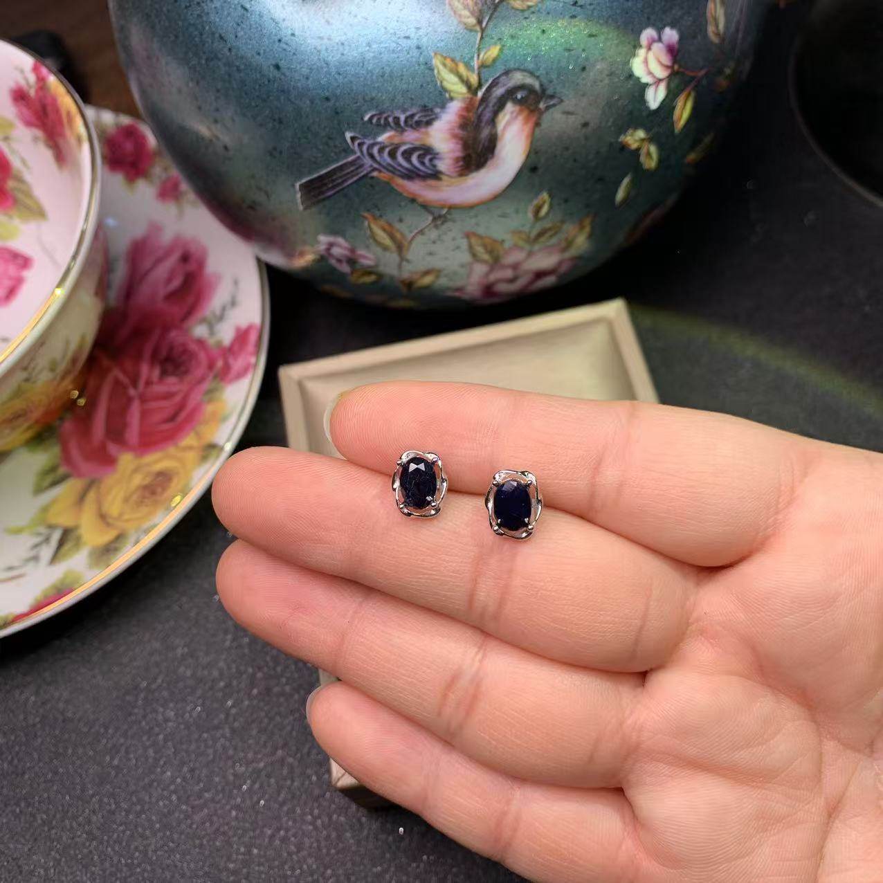 一物一图天然黑色蓝宝石耳钉925银镶嵌主石椭圆5*7MM,淘宝优惠券,粉丝福利购,淘宝优惠卷