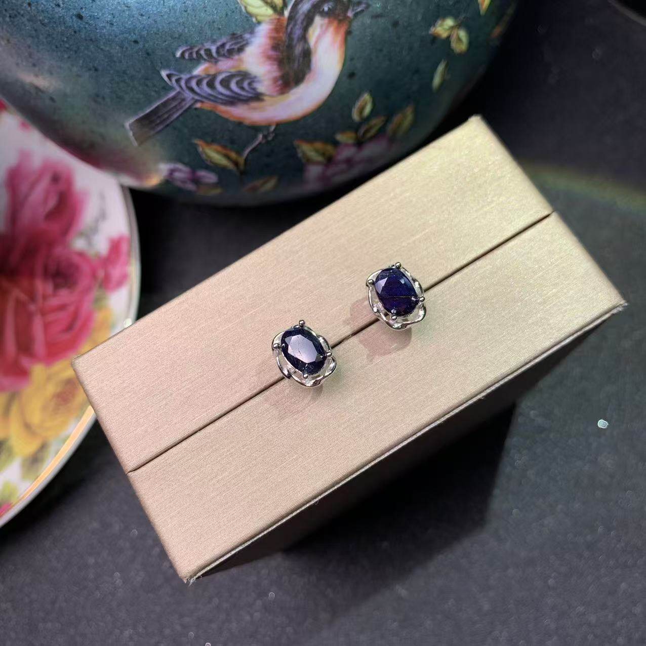 一物一图天然黑色蓝宝石耳钉925银镶嵌主石椭圆5*7MM,淘宝优惠券,粉丝福利购,淘宝优惠卷