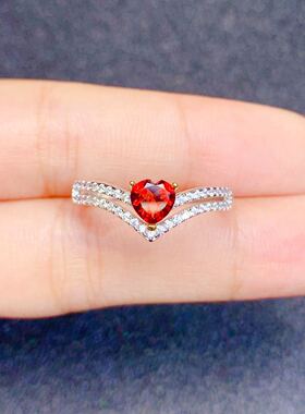 镶嵌石榴石戒指少女心小巧