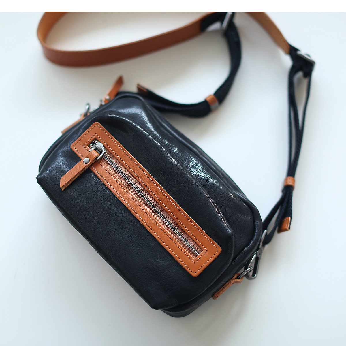 布谷森林文艺男女包狂飙张颂文同款斜挎包真皮胸包单肩斜挎包B302,淘宝优惠券,粉丝福利购,淘宝优惠卷