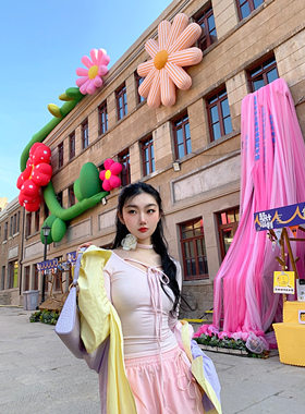 Gallery粉色丝绒绑带山茶花颈链