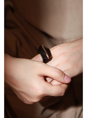 手工切面黑檀木铜镶嵌女大戒指