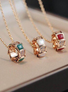 宝家纯银镀18K玫瑰金项链吊坠锁骨链蛇骨镶钻贝母轻奢高级毛衣链