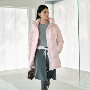 胡可推荐艾莱依2025冬季新款羽绒服女士加厚保暖中长短款外套