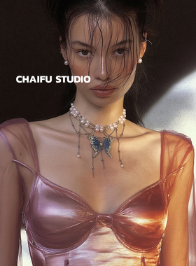 千禧辣妹风叠戴蝴蝶元素项链