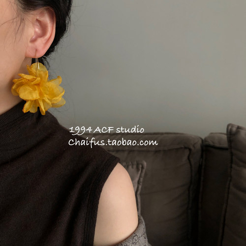 柴夫工作室/R149 法式度假风温柔网纱山茶耳环超仙气质氛围感耳饰 - 图3