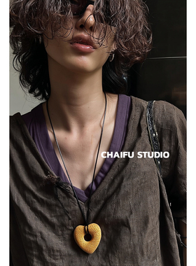 韩系中性风火山石爱心项链