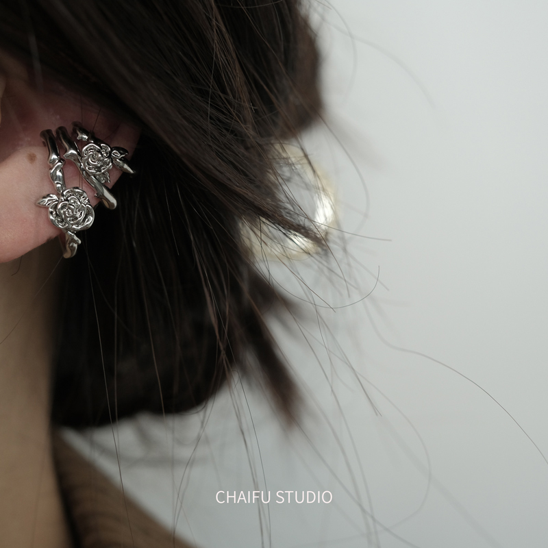 柴夫杂货铺 /E255 复古气质小众金属玫瑰花多层设计感耳蜗夹耳夹