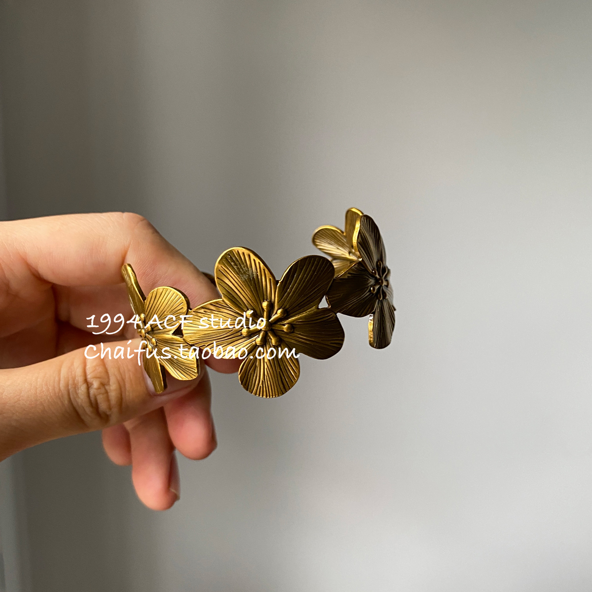 柴夫工作室/S216 欧美复古花朵宽版手镯小众个性设计感开口手饰 - 图0
