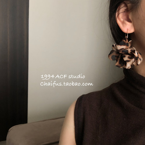 柴夫工作室/R149 法式度假风温柔网纱山茶耳环超仙气质氛围感耳饰 - 图0