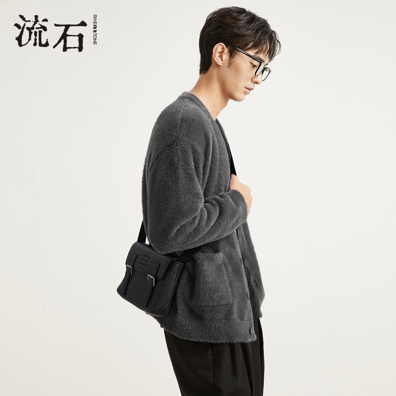 RS流石男装复古慵懒高端V领针织衫2026新款秋季时尚宽松开衫外套,淘宝优惠券,粉丝福利购,淘宝优惠卷