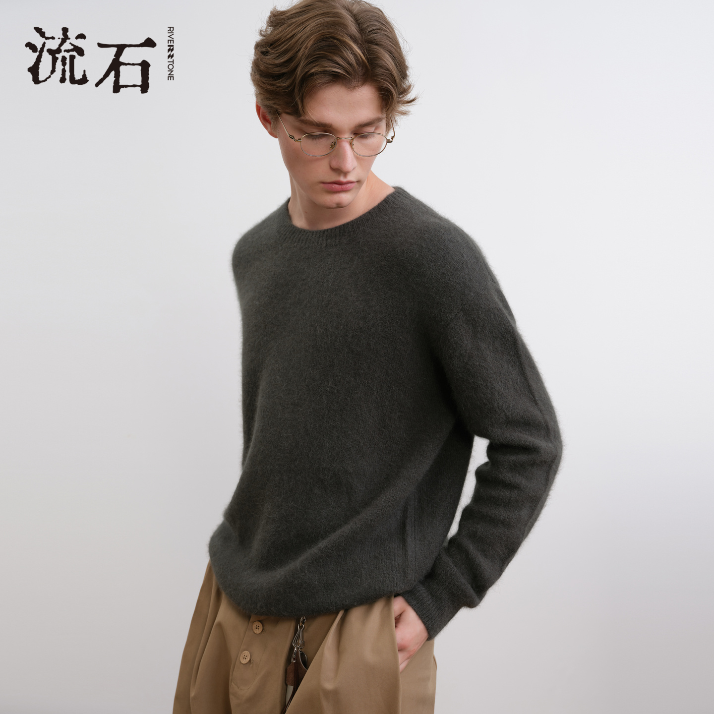 流石男装纯色长袖绒感针织衫2025年冬季新款男士百搭打底套头毛衣 - 图0