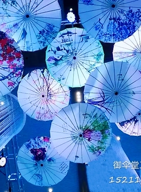 商场走廊楼道古典装饰吊顶油纸伞