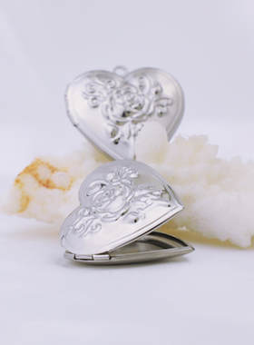 玫瑰花心形相盒吊坠可打开放照片