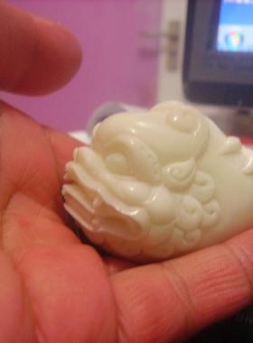 手工汽车大果雕刻纯白特价菩提子