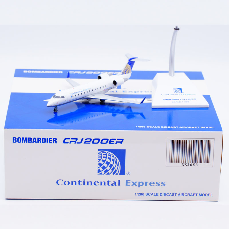 JCWINGS 1/200 合金飞机模型 美国联合航空 CRJ-200ER  N667BR - 图3