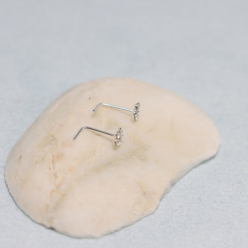 精美水钻太阳花925银L直角杆鼻钉超闪仿钻韩版辣妹穿刺饰品 - 图2