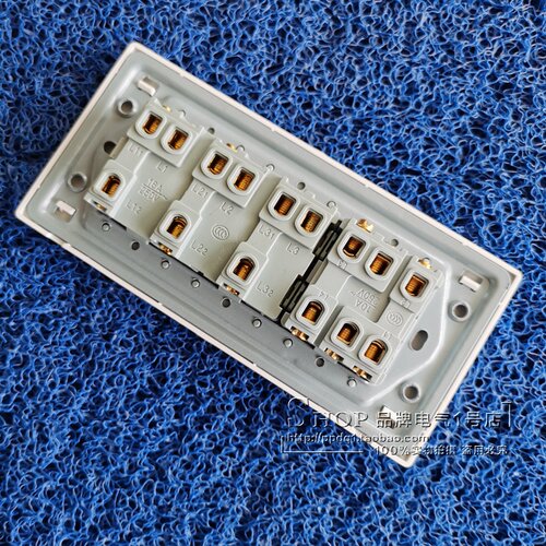 国际电工118型墙壁开关面板三位组合5五开单双控通用开关150*72mm - 图2