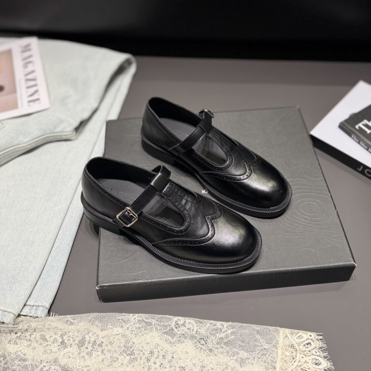 欧美布洛克雕花小皮鞋26春T字带低跟深口单鞋女英伦青年乐福女鞋,淘宝优惠券,粉丝福利购,淘宝优惠卷